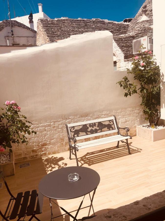 Nido Di Pietra-Dimora In Centro Bed and Breakfast Alberobello Eksteriør billede